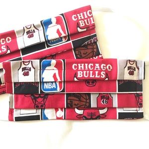 NWT - Handmade Adult Cloth Mask in Chicago Bulls